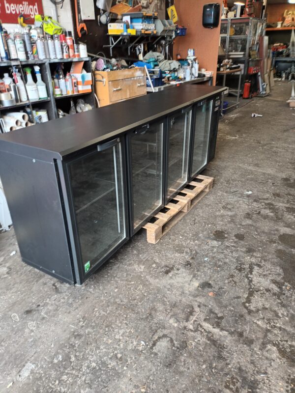 Barkoeler Merk Gamko Stekkerklaar 220V/50Hz.