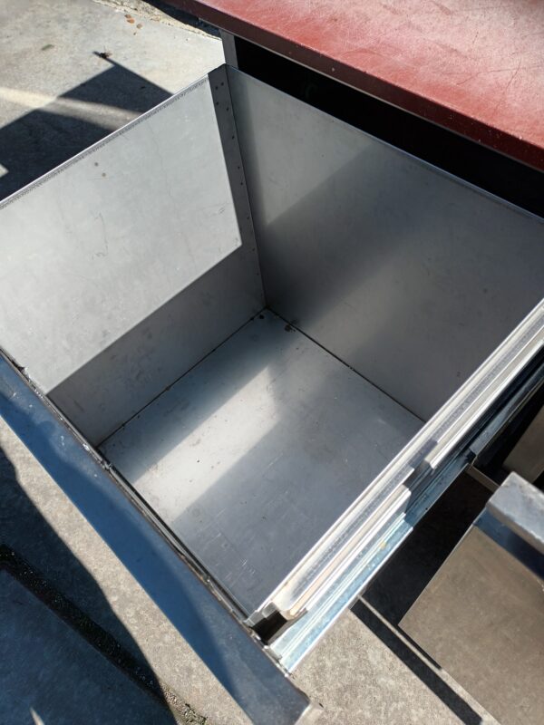 Werktafel 200x70x90 met 3 laden 50x50x50 Rvst. - Afbeelding 3