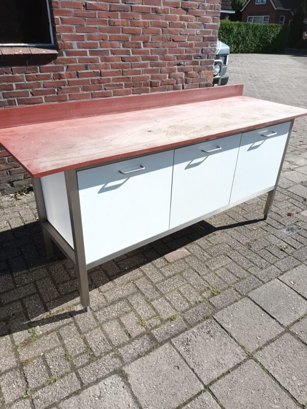 Werktafel 210x70x90 met 3 laden 50x50x50 Trespa