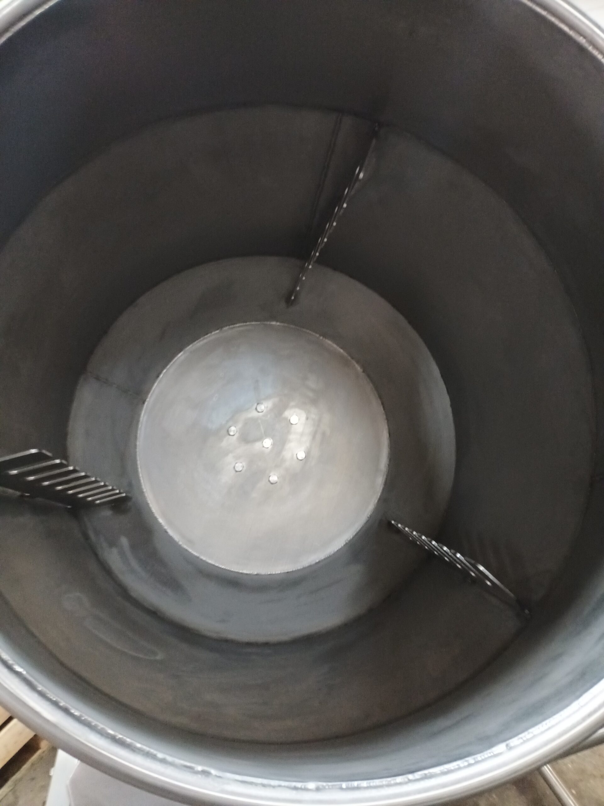 Tumbler (nieuw) Geheel van rvst. 380V/50 Hz Toerentalregeling met een frequentieregelaar. - Afbeelding 3