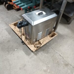 Mussana Slagroom machine 220V /50Hz